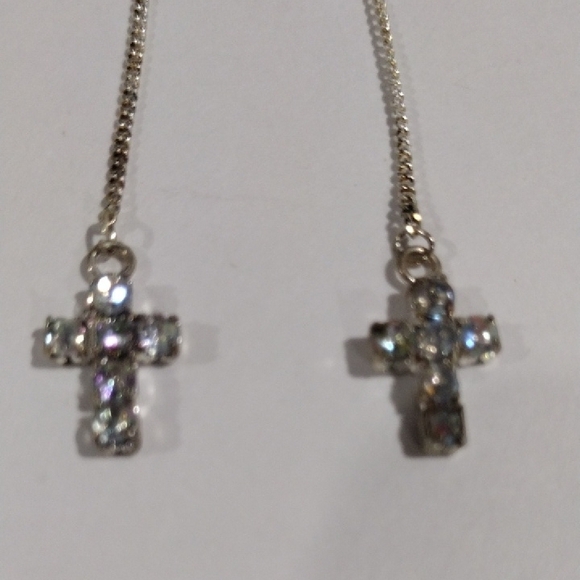Threaders Silver tone Cross Pull Through 3-in Earrings - Women's Fashion Jewelry - Picture 3 of 7